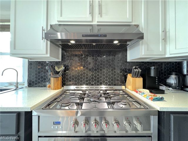 9309 Garfield Boulevard, Cleveland, OH 44125