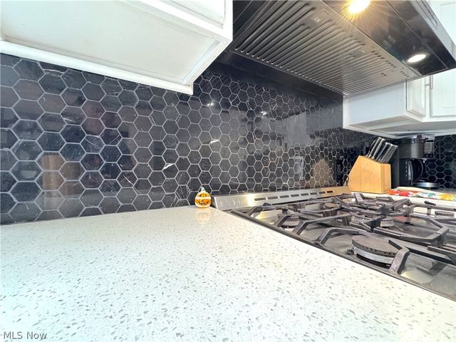 9309 Garfield Boulevard, Cleveland, OH 44125