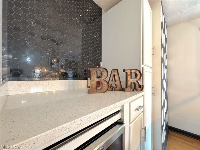 9309 Garfield Boulevard, Cleveland, OH 44125