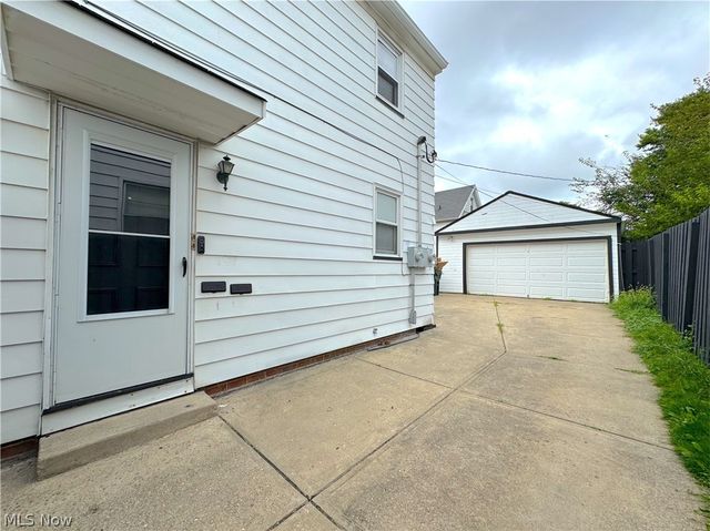 9309 Garfield Boulevard, Cleveland, OH 44125