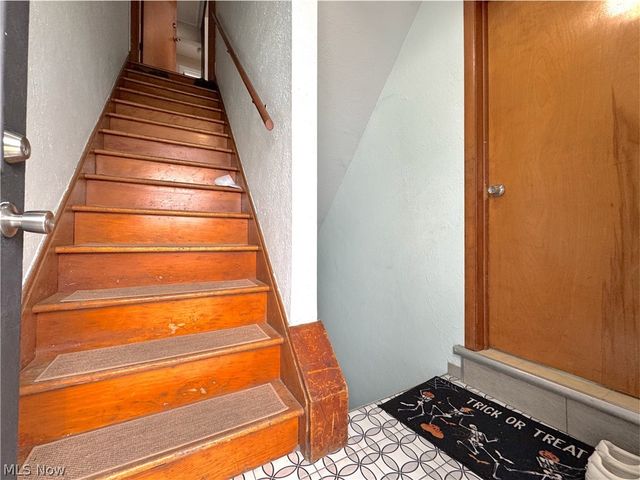 9309 Garfield Boulevard, Cleveland, OH 44125