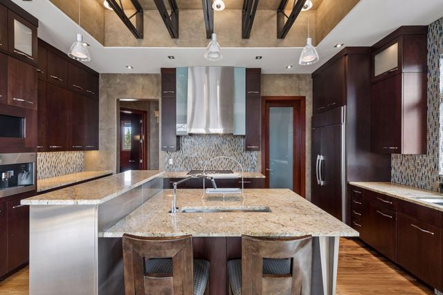 14262 Trace Ridge Road, Wayzata, MN 55391