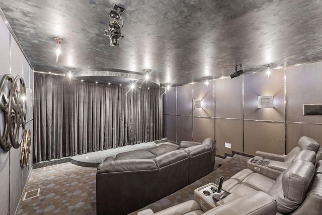 14262 Trace Ridge Road, Wayzata, MN 55391