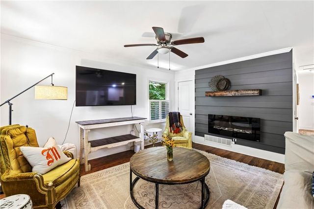 2572 Warwick Circle NE, Atlanta, GA 30345