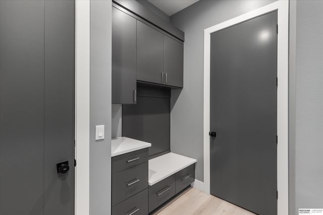 28488 Laurel Circle, Valley, NE 68064