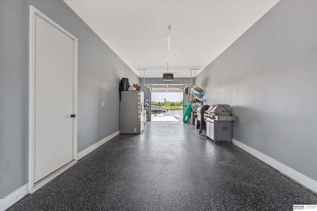 28488 Laurel Circle, Valley, NE 68064