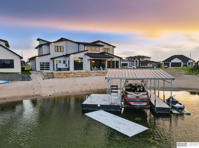 28488 Laurel Circle, Valley, NE 68064