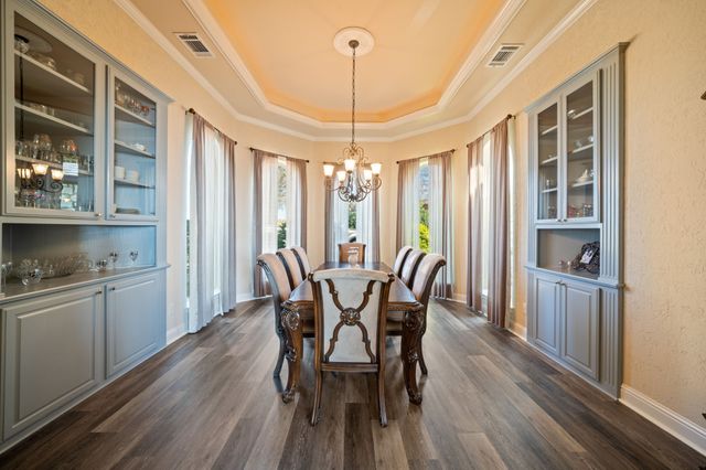 155 Lakeshore Drive, Waxahachie, TX 75165