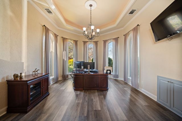 155 Lakeshore Drive, Waxahachie, TX 75165