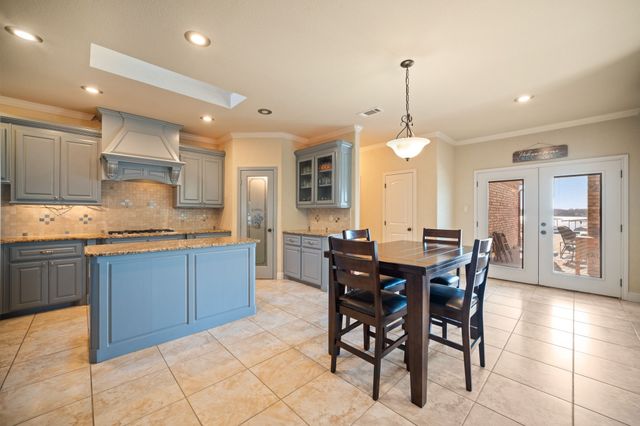 155 Lakeshore Drive, Waxahachie, TX 75165