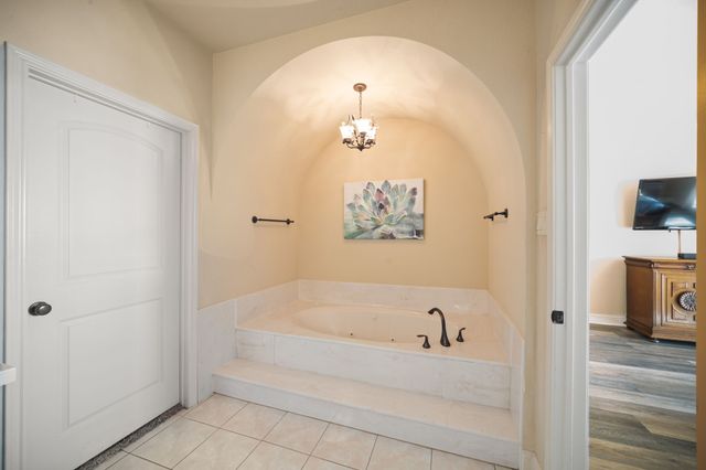 155 Lakeshore Drive, Waxahachie, TX 75165