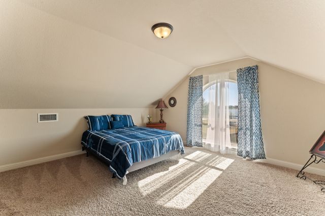 155 Lakeshore Drive, Waxahachie, TX 75165