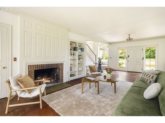 15115 Se WOODLAND Way, Milwaukie, OR 97267