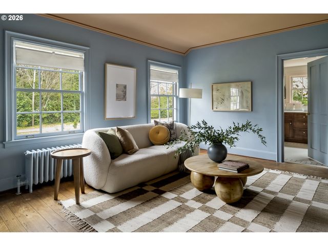 15115 Se WOODLAND Way, Milwaukie, OR 97267