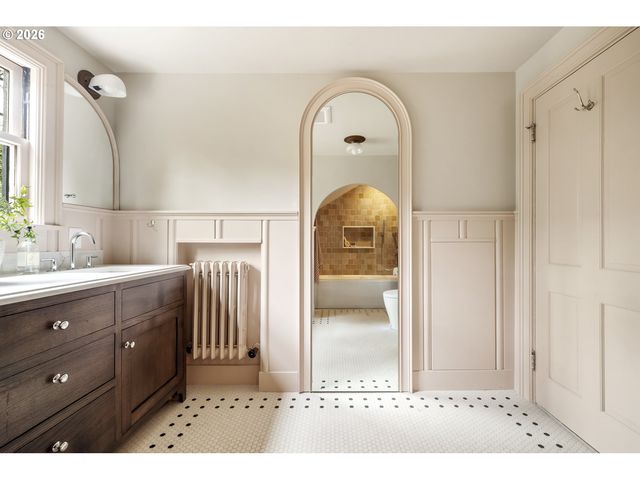 15115 Se WOODLAND Way, Milwaukie, OR 97267