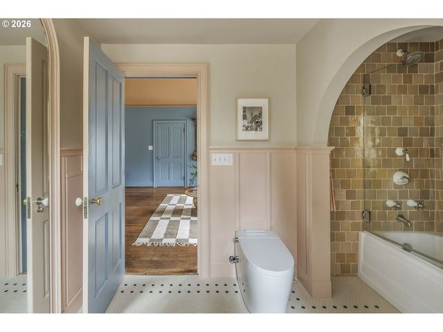 15115 Se WOODLAND Way, Milwaukie, OR 97267