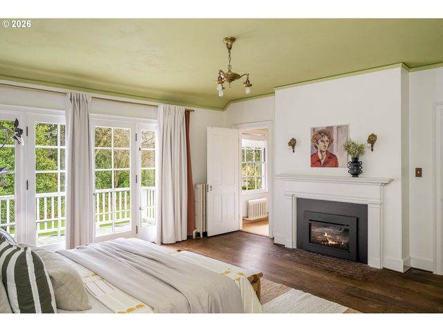 15115 Se WOODLAND Way, Milwaukie, OR 97267