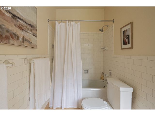 15115 Se WOODLAND Way, Milwaukie, OR 97267