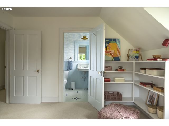 15115 Se WOODLAND Way, Milwaukie, OR 97267