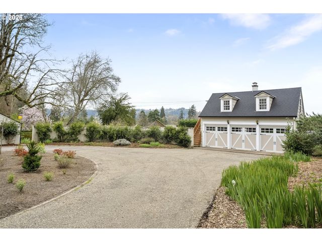 15115 Se WOODLAND Way, Milwaukie, OR 97267