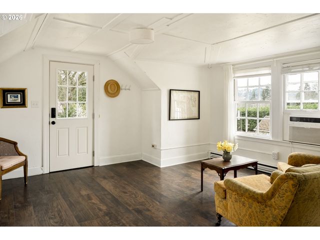 15115 Se WOODLAND Way, Milwaukie, OR 97267