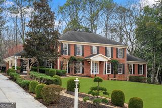 8915 Huntcliff Lake Court, Sandy Springs, GA 30350