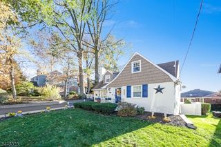 81 W Gouverneur Ave, Rutherford Boro, NJ 07070