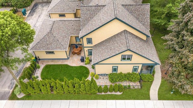 2309 E Stratford COURT, Shorewood, WI 53211