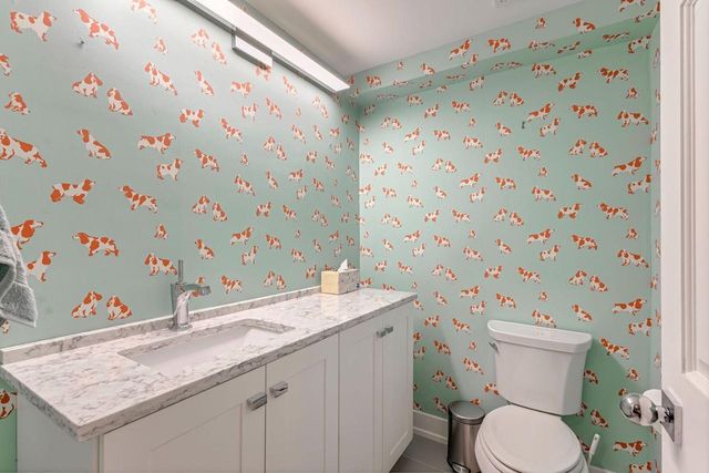 2309 E Stratford COURT, Shorewood, WI 53211