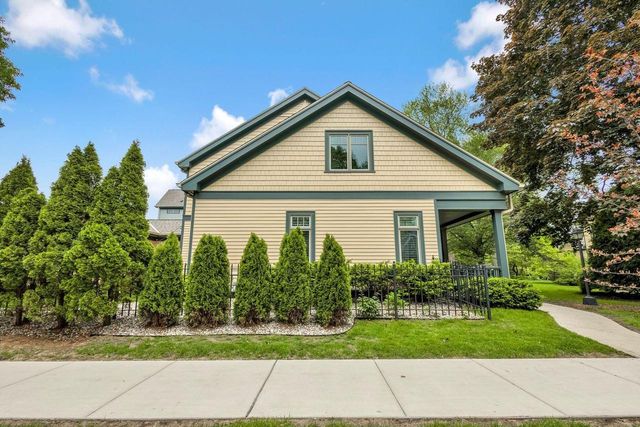 2309 E Stratford COURT, Shorewood, WI 53211