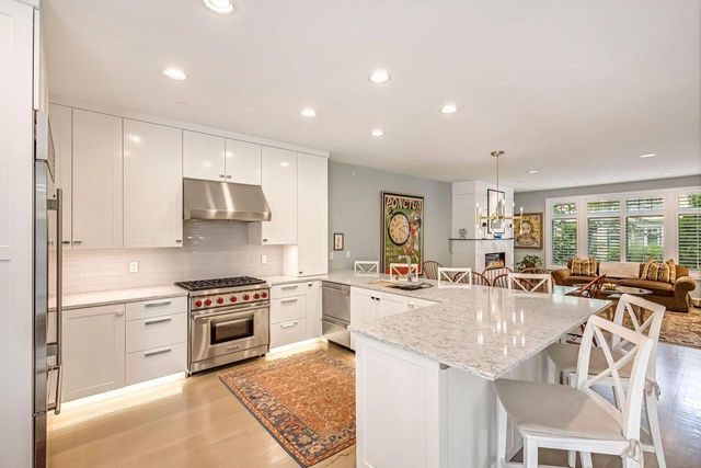 2309 E Stratford COURT, Shorewood, WI 53211