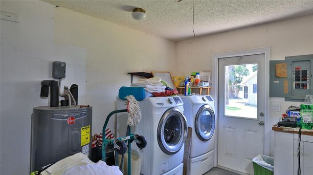 127 LAKE FAIRGREEN CIRCLE, New Smyrna Beach, FL 32168