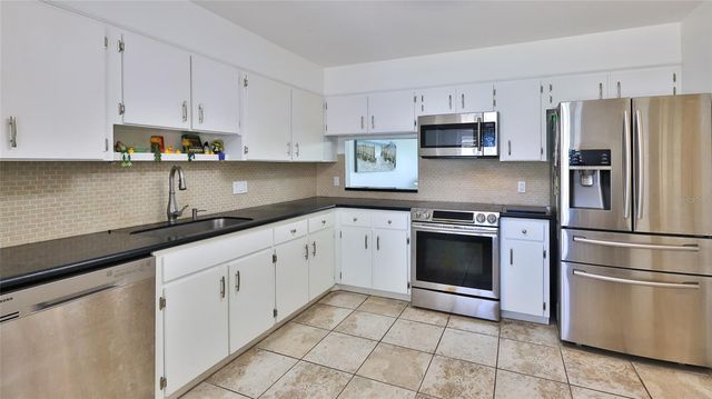 127 LAKE FAIRGREEN CIRCLE, New Smyrna Beach, FL 32168