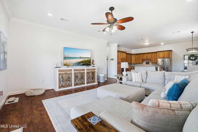 123 Helen Drive, Bay Saint Louis, MS 39520