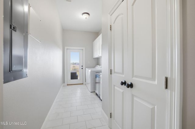 123 Helen Drive, Bay Saint Louis, MS 39520