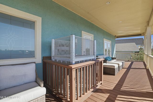 123 Helen Drive, Bay Saint Louis, MS 39520