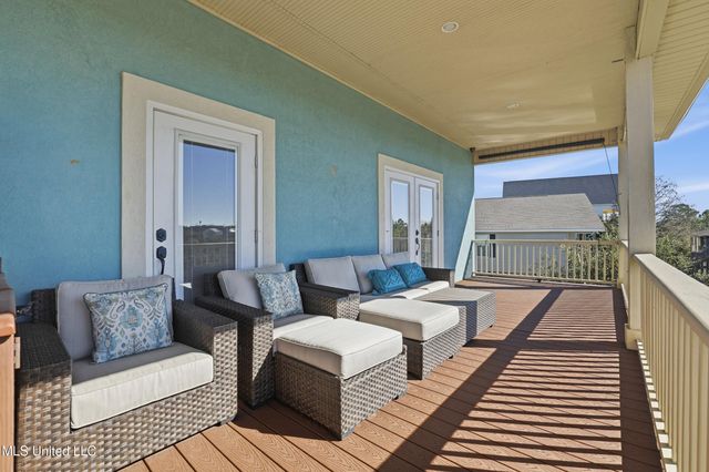 123 Helen Drive, Bay Saint Louis, MS 39520