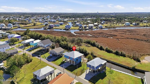 123 Helen Drive, Bay Saint Louis, MS 39520