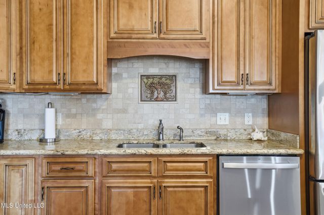 123 Helen Drive, Bay Saint Louis, MS 39520