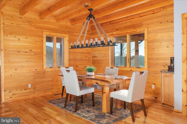 594 S BRANCH MOUNTAIN RD, Moorefield, WV 26836