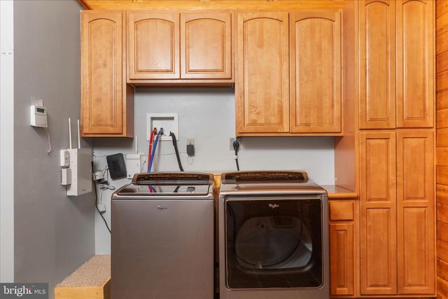 594 S BRANCH MOUNTAIN RD, Moorefield, WV 26836