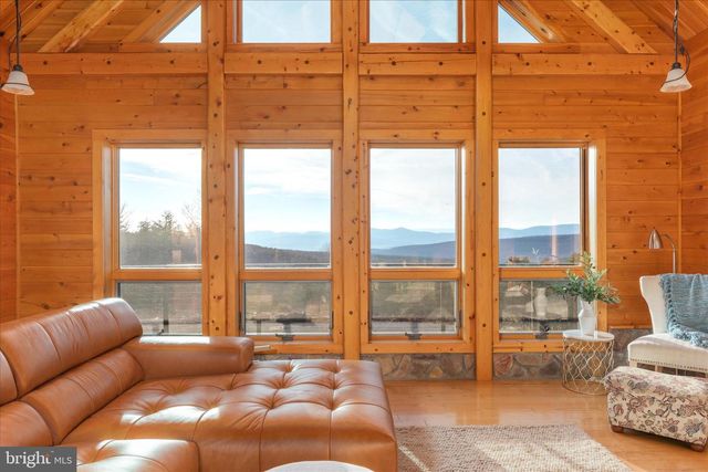 594 S BRANCH MOUNTAIN RD, Moorefield, WV 26836