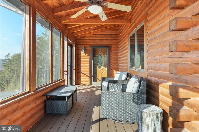 594 S BRANCH MOUNTAIN RD, Moorefield, WV 26836