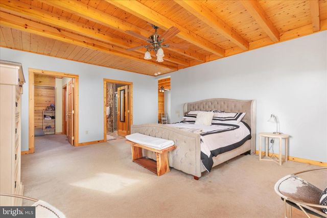 594 S BRANCH MOUNTAIN RD, Moorefield, WV 26836