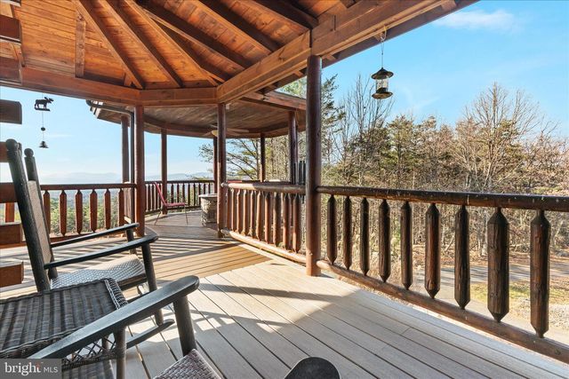 594 S BRANCH MOUNTAIN RD, Moorefield, WV 26836