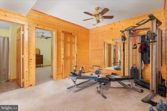 594 S BRANCH MOUNTAIN RD, Moorefield, WV 26836