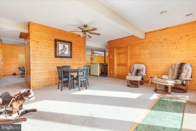 594 S BRANCH MOUNTAIN RD, Moorefield, WV 26836