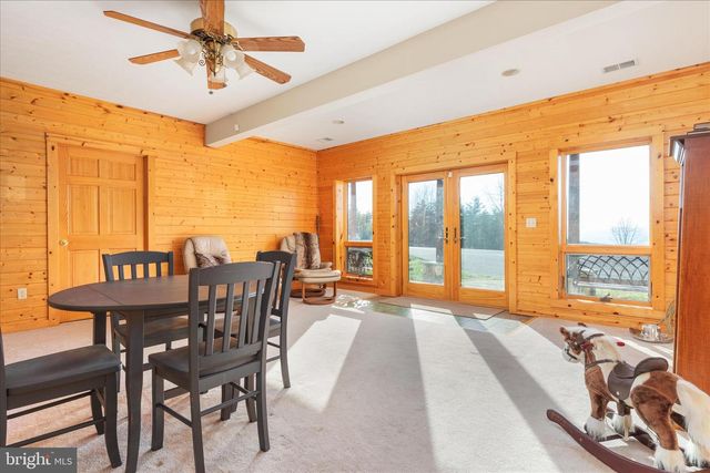 594 S BRANCH MOUNTAIN RD, Moorefield, WV 26836