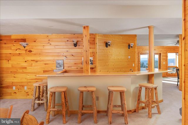 594 S BRANCH MOUNTAIN RD, Moorefield, WV 26836