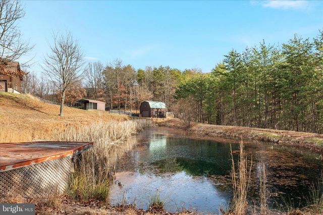 594 S BRANCH MOUNTAIN RD, Moorefield, WV 26836